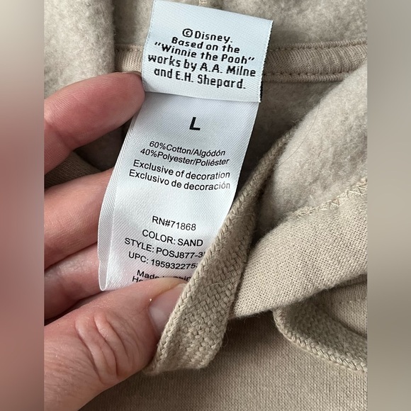 Winnie the Pooh Hoodie, Beige. Disney Women’s Size Large - Picture 5 of 7